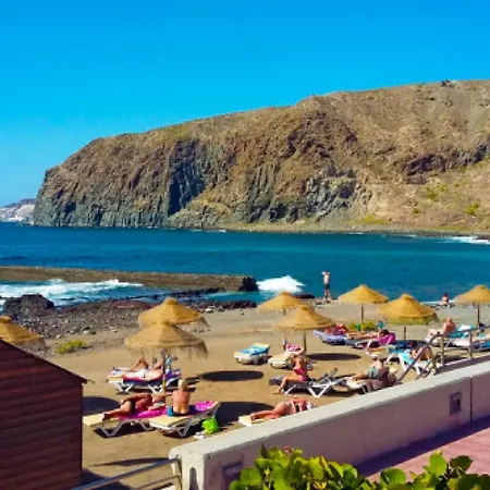 Daire Stylish Mar With Sunny Terrace Bravo's House *