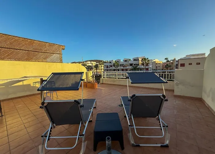 Stylish Mar With Sunny Terrace Bravo's House * פאלם-מאר