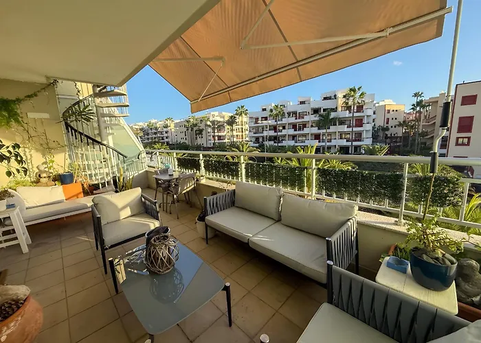 Stylish Mar With Sunny Terrace Bravo's House