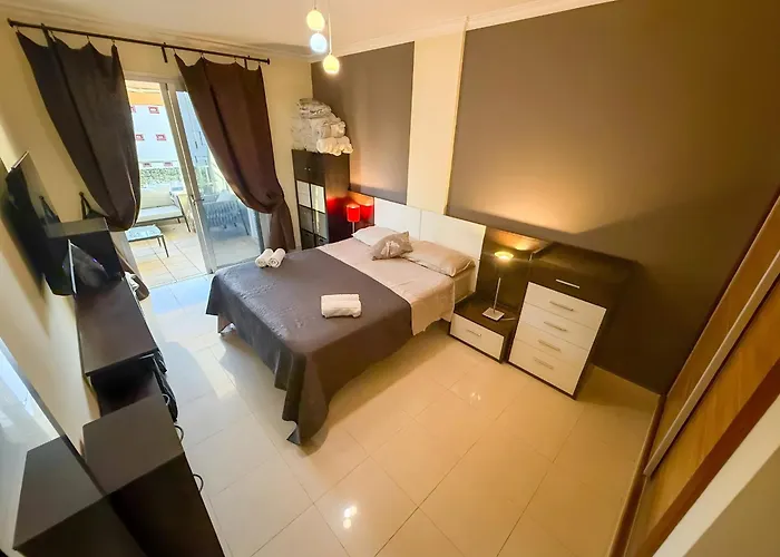 דירה Stylish Mar With Sunny Terrace Bravo's House פאלם-מאר